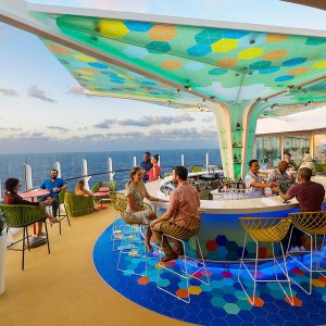 wonder-of-the-seas-the-vue-bar-at-sea-views.jpg