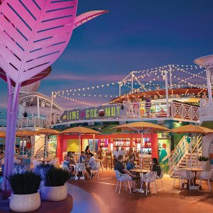 lime-and-coconut-nightlife-bar-friends-cocktails.jpg
